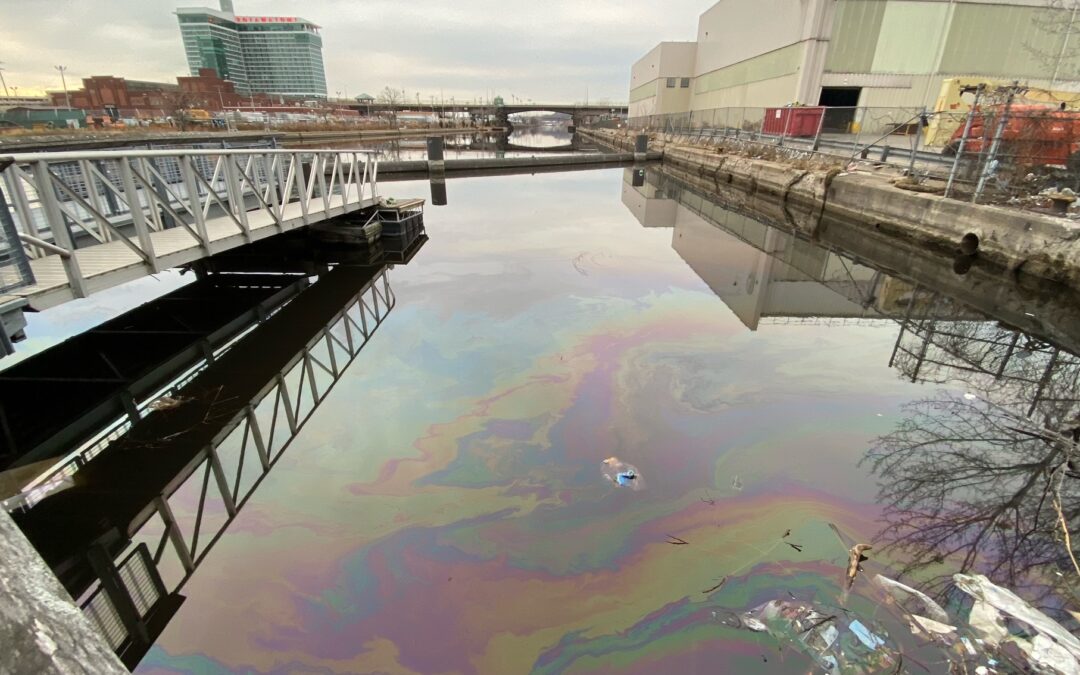Oil Spill on the Menomonee River
